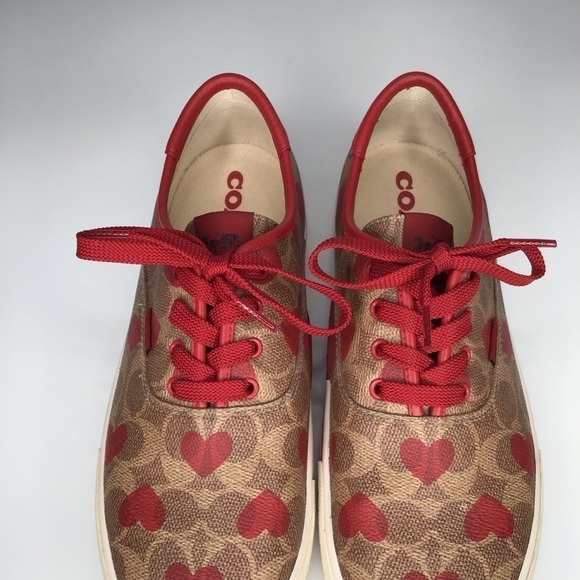 COACH Lowline Signature Lace-up Sneakers in Red Apple Hearts. - Picture 4 of 10